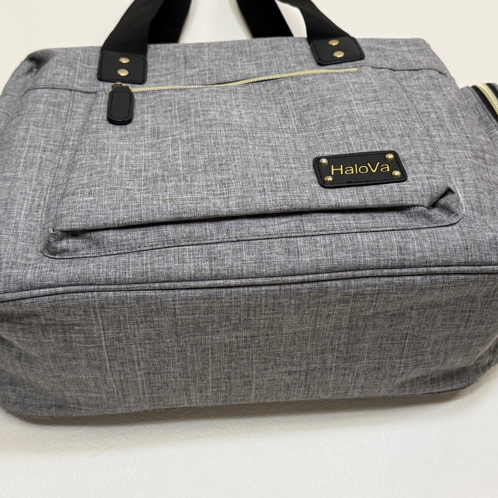 HaloVa Gray Baby insulated Bag also has strap for shoulder or crossbody - Picture 4 of 16